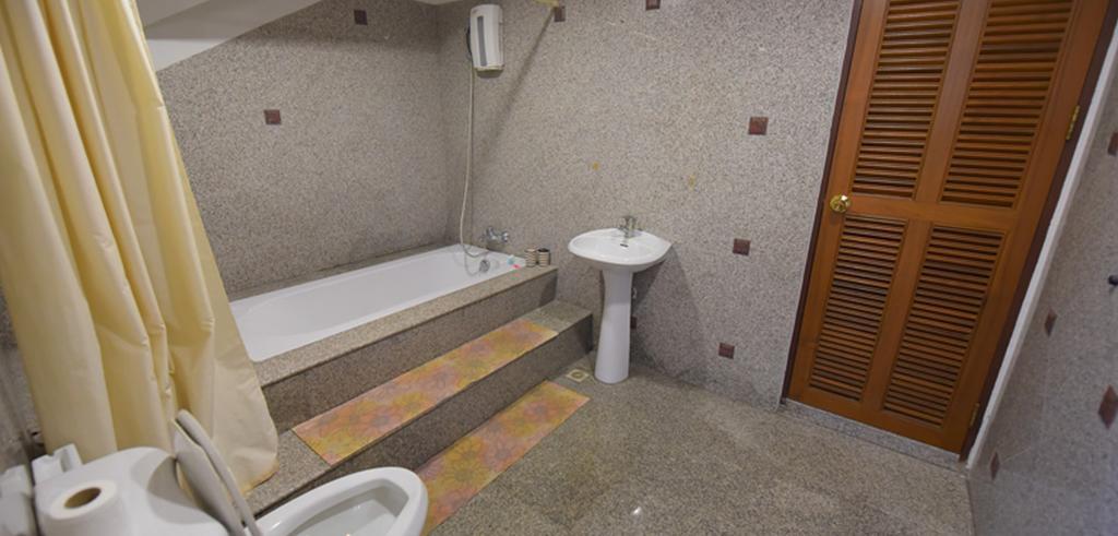 Phuripimarn Penthouse Pakchong Exterior photo
